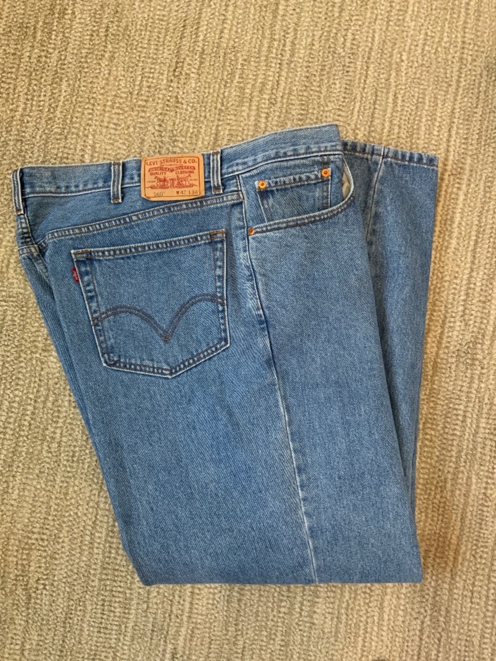Men’s Levi’s comfort fit 560 jeans 42x34 blue